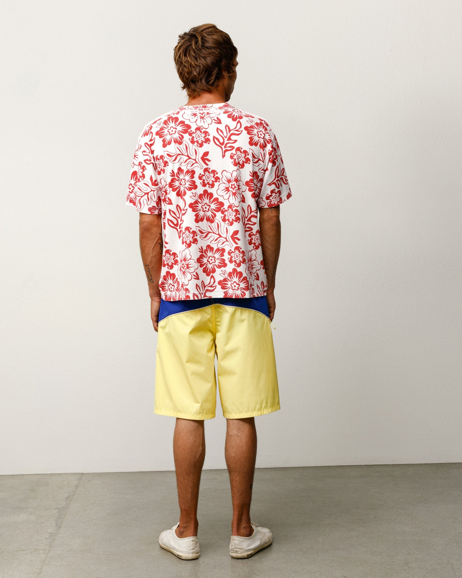 LAZY FLORAL TEE